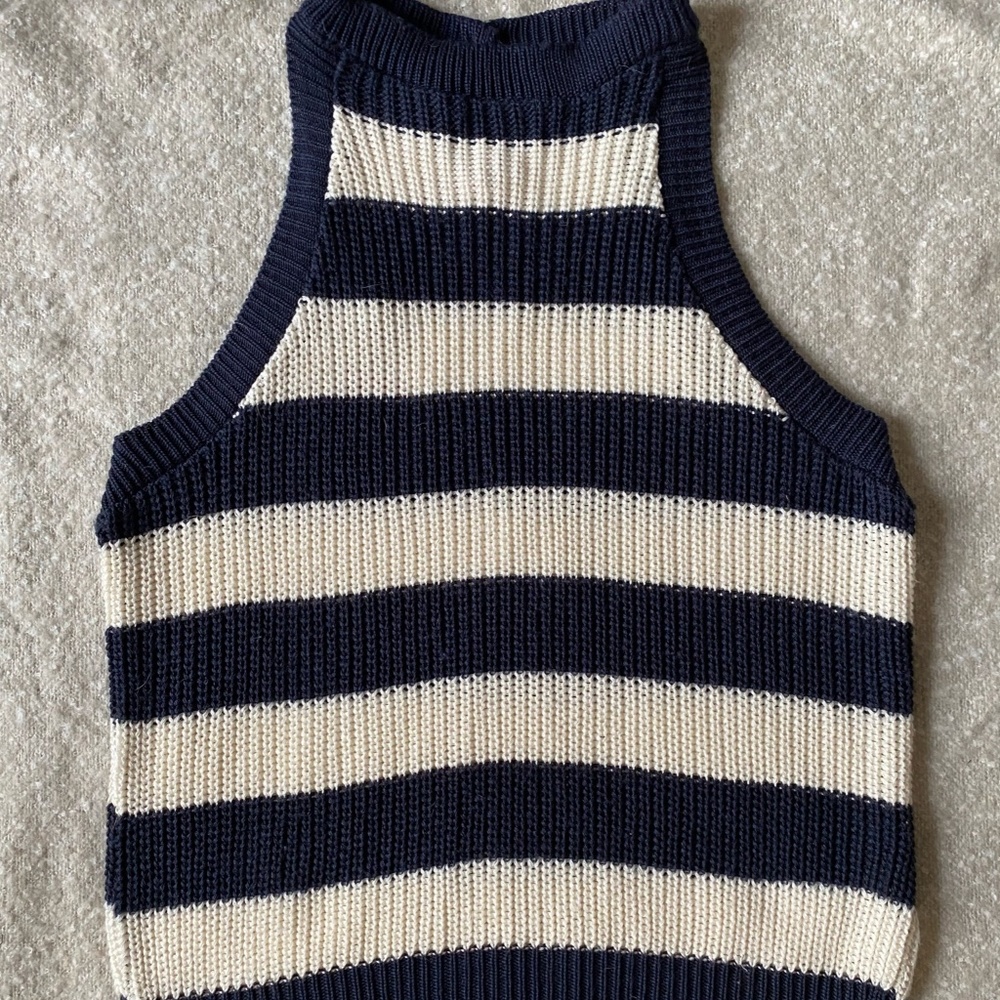 Womens Willow & Root Sleeveless Cropped Sweater